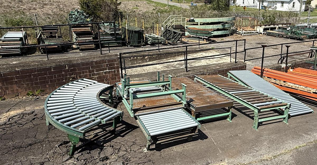 Used LOT OF ROLLER CONVEYOR