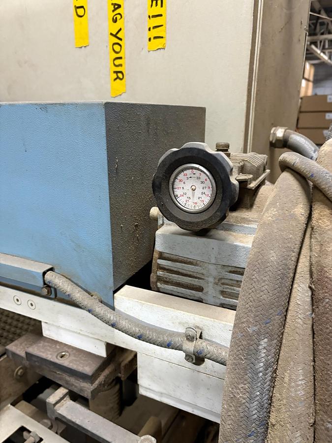 Used GIARDINA G95-31S, 52" DOUBLE-HEAD WIDE-BELT DENIBBING SANDER