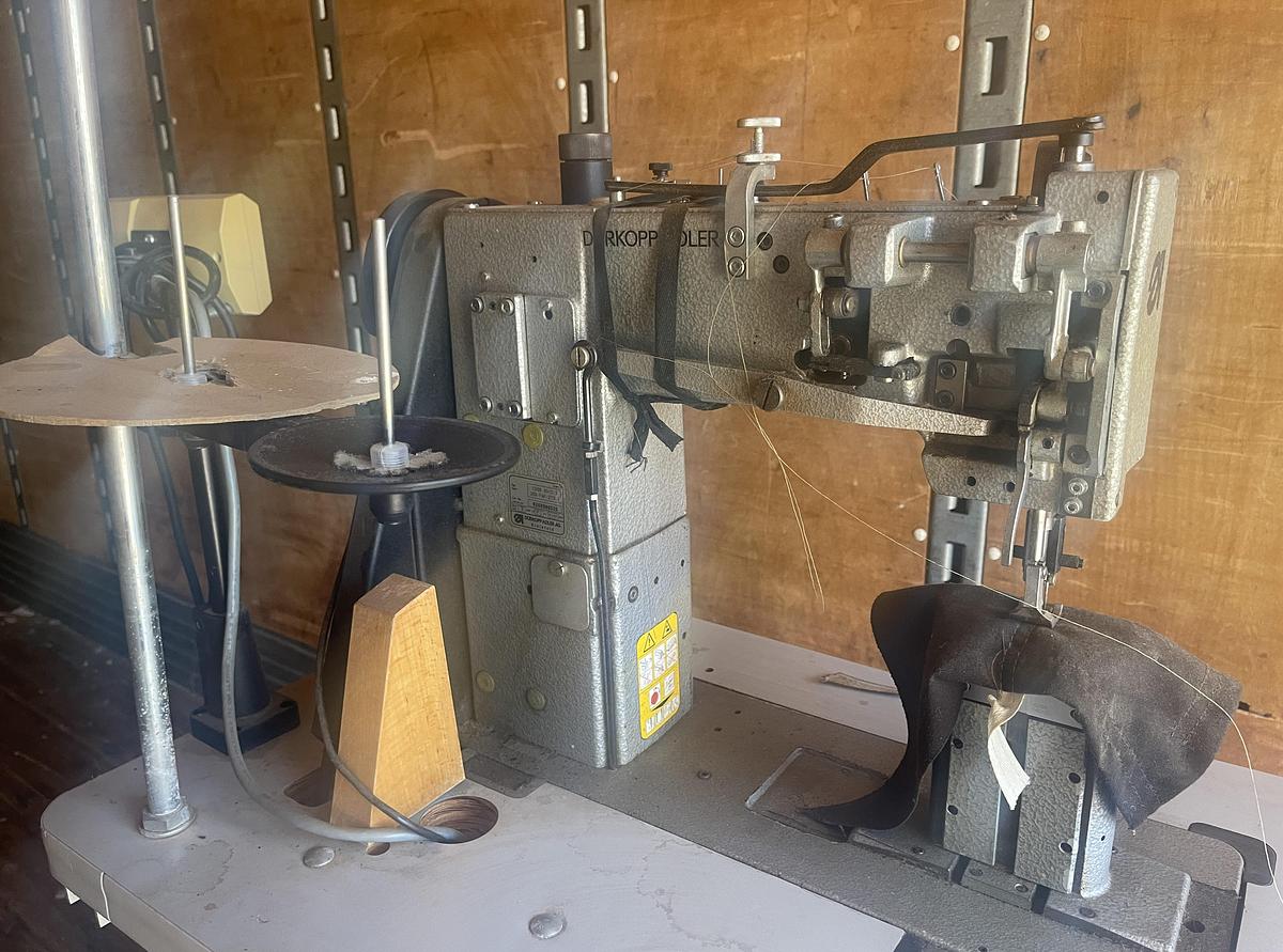 Used DURKOPP-ADLER 268-FAP-273-1 SEWING MACHINE