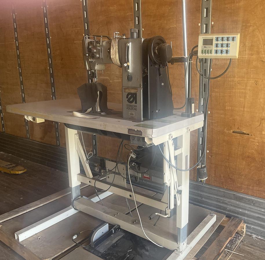 Used DURKOPP-ADLER 268-FAP-273-1 SEWING MACHINE
