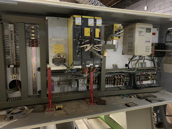 Used KOMO VR-508 MACH ONE 5′ x 8′ MOVING TABLE 3-AXIS CNC ROUTER