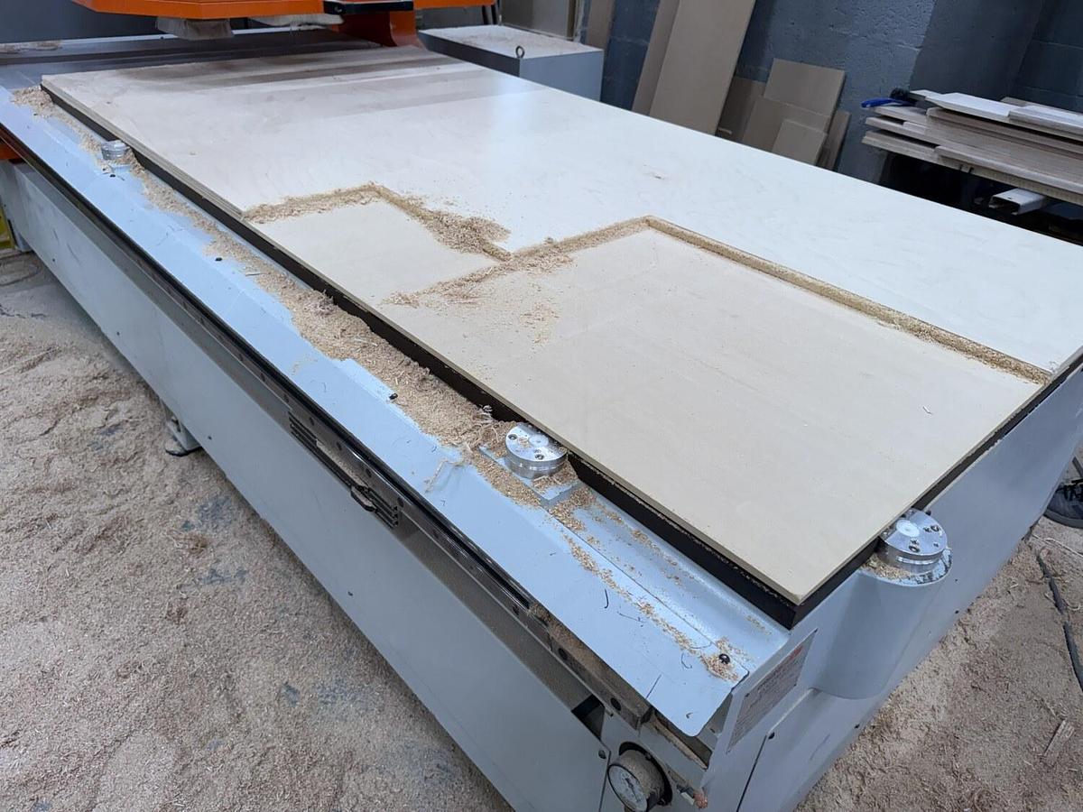 Used ANDERSON OMNITECH SELEXX-ECO 4FT x 8FT CNC ROUTER