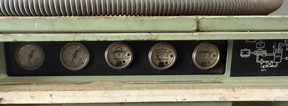 Used SULLAIR LS-10, 30H-AC 30 HP, ROTARY-SCREW AIR-COMPRESSOR