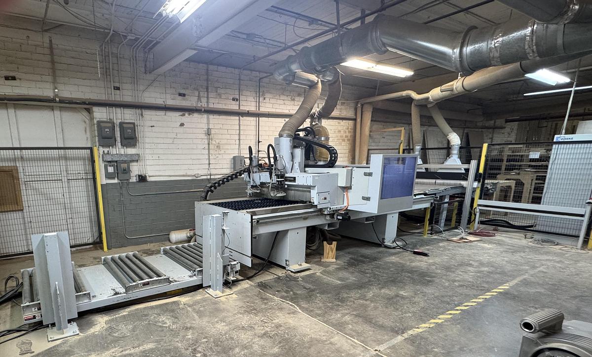 Used WEEKE VANTECH 480, 4' x 8' CNC ROUTER WITN PANEL MATERIAL HANDLING & INTEGRATED DUST COLLECTION SYSTEM