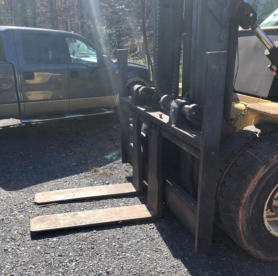 Used HYSTER H190XL, 19,000 LB. FORK-LIFT