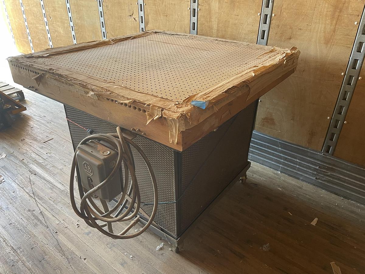 Used SHOPMADE 40" x 40" MOBILE DOWN-DRAFT SANDING TABLE