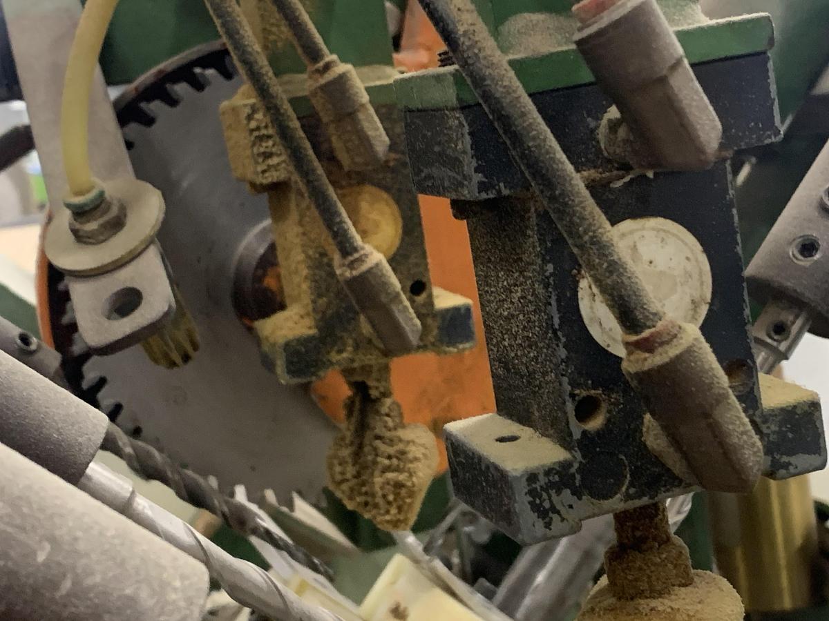 Used NICHOLS SEMI-AUTOMATIC CLEAT TRIM AND BORE MACHINE