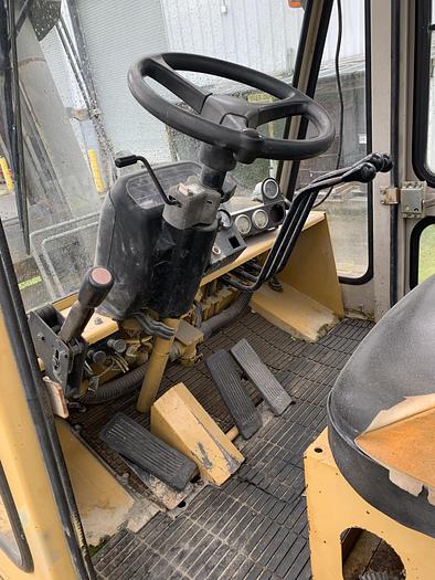 Used CATERPILLAR DP-150, 30,000 LB DIESEL FORK-LIFT