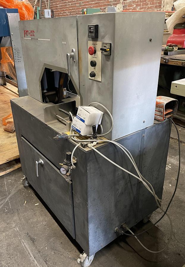 Used FELINS FLEX STRAP FEED-THRU STRETCH WRAP MACHINE
