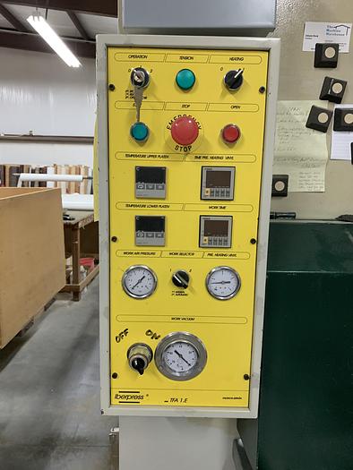 Used IBERPRESS  1528E MEMBRANE PRESS  H-1401