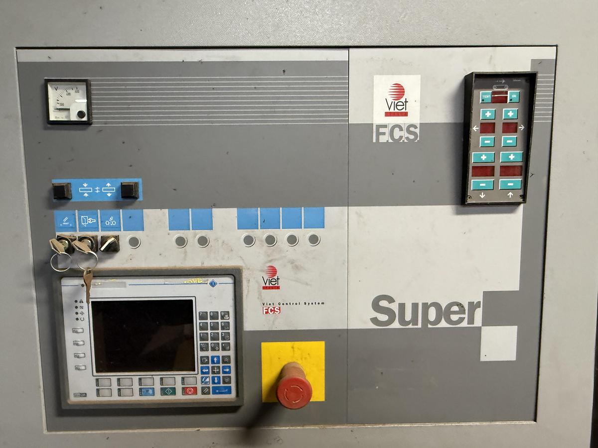 Used VIET CHALLENGE 3333, 52", 3-HEAD WIDE-BELT SANDER