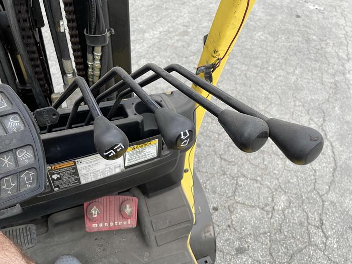 Used 8,000 POUND HYSTER MODEL S80FTBCS MFG. 2013 173" RAISED MAST WITH FORKS