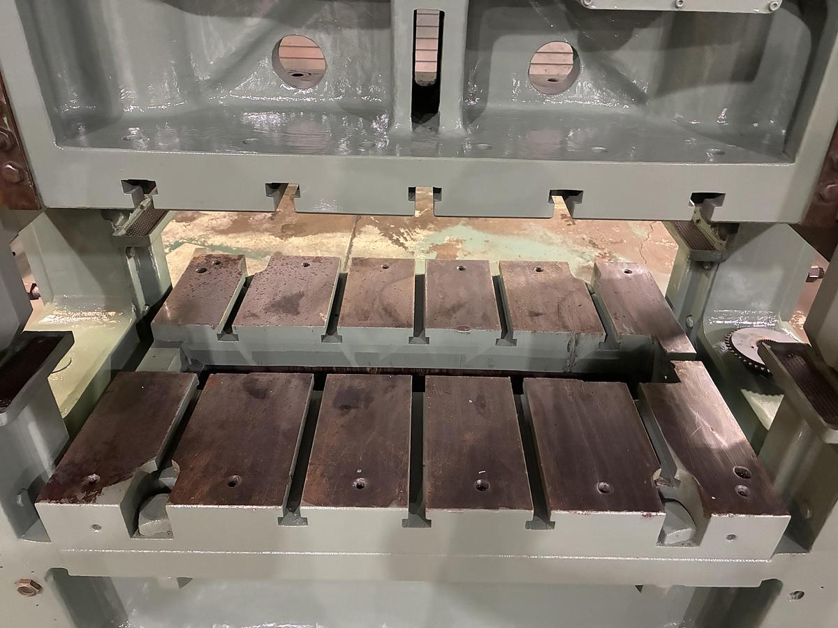 Used MINSTER P2-30-36