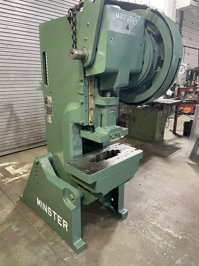 Used 32 Ton MINSTER #4 - Refurbished