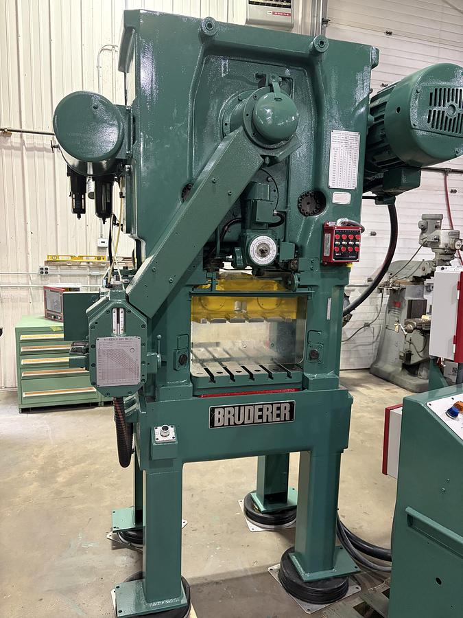 Used BRUDERER BSTA 30II with WINTRISS SMART PAC PRO