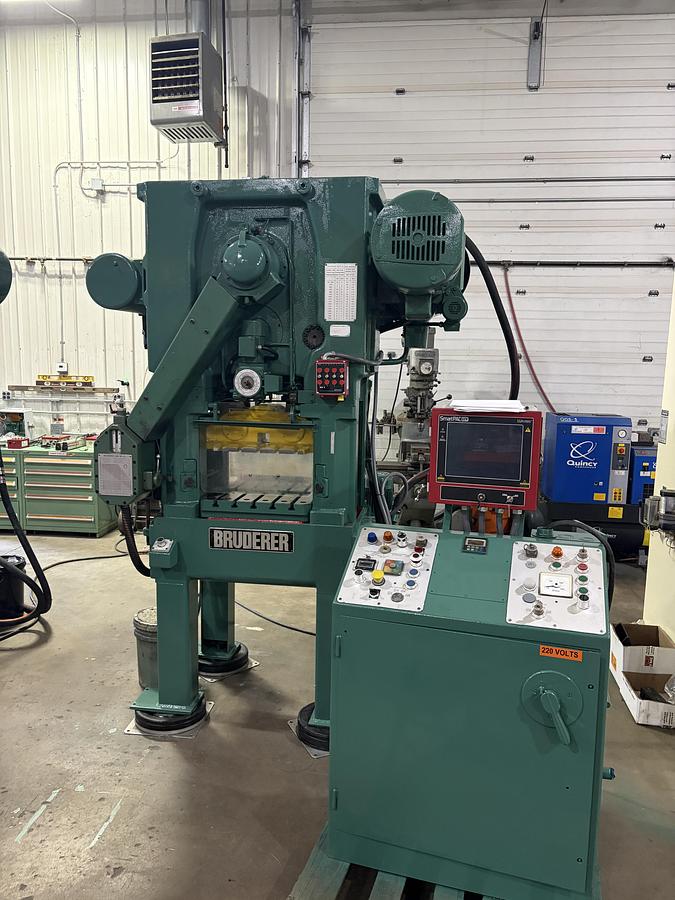 Used BRUDERER BSTA 30II with WINTRISS SMART PAC PRO