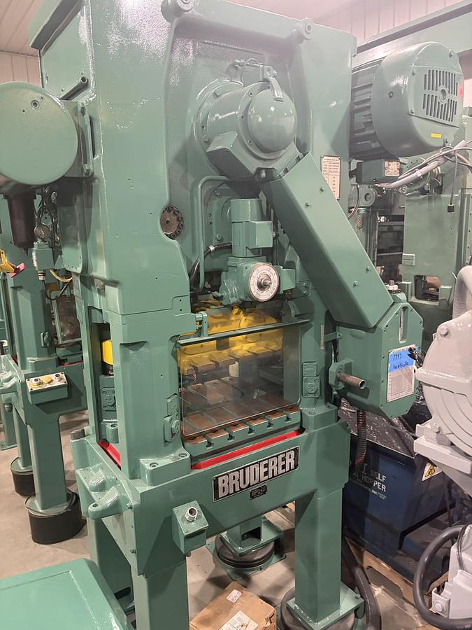 Used BRUDERER BSTA 30II *