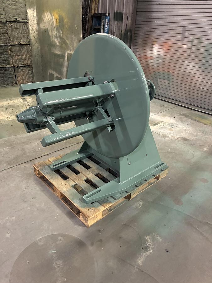 Used 4000 LBS LITTELL MODEL 40-24, MOTORIZED UNCOILER