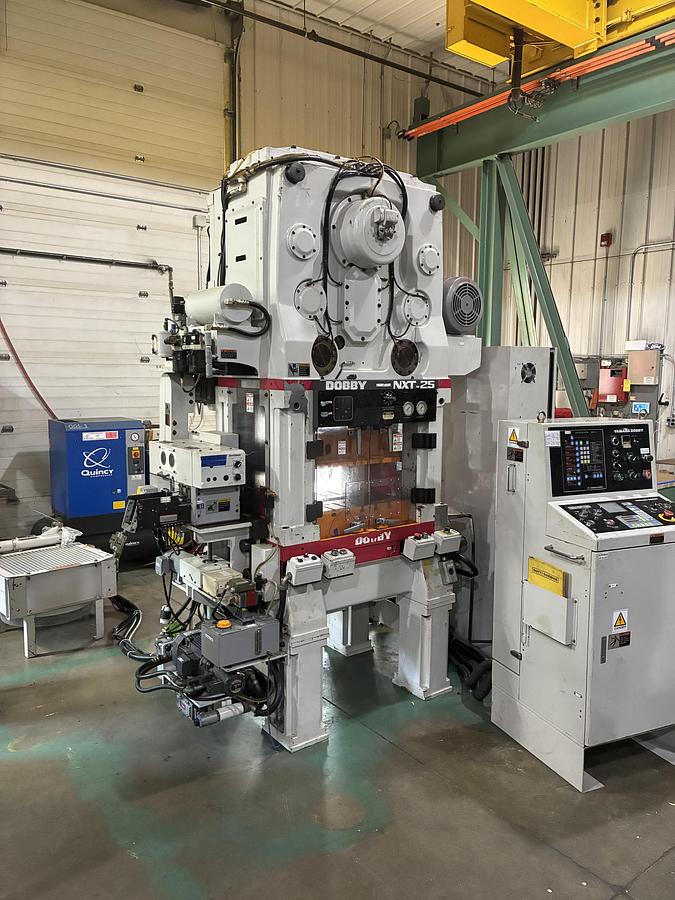 Used 2000 YAMADA DOBBY NXT251