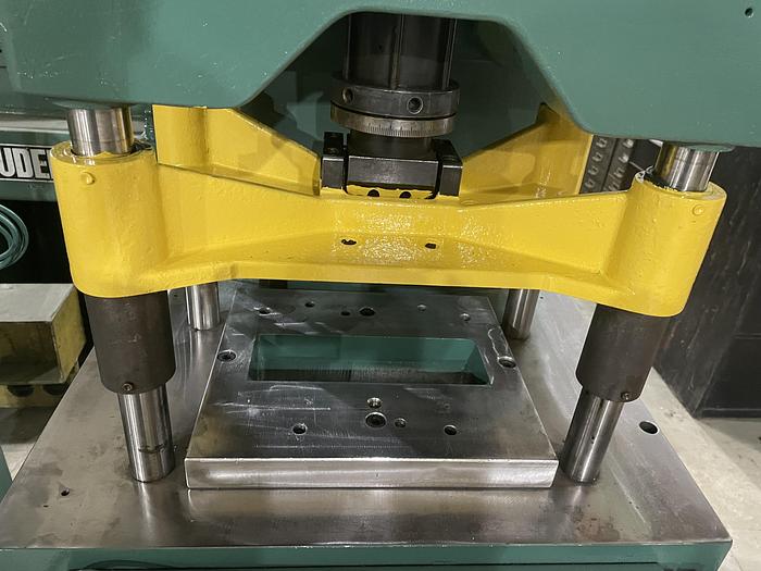 Used BRUDERER BSTA 10L