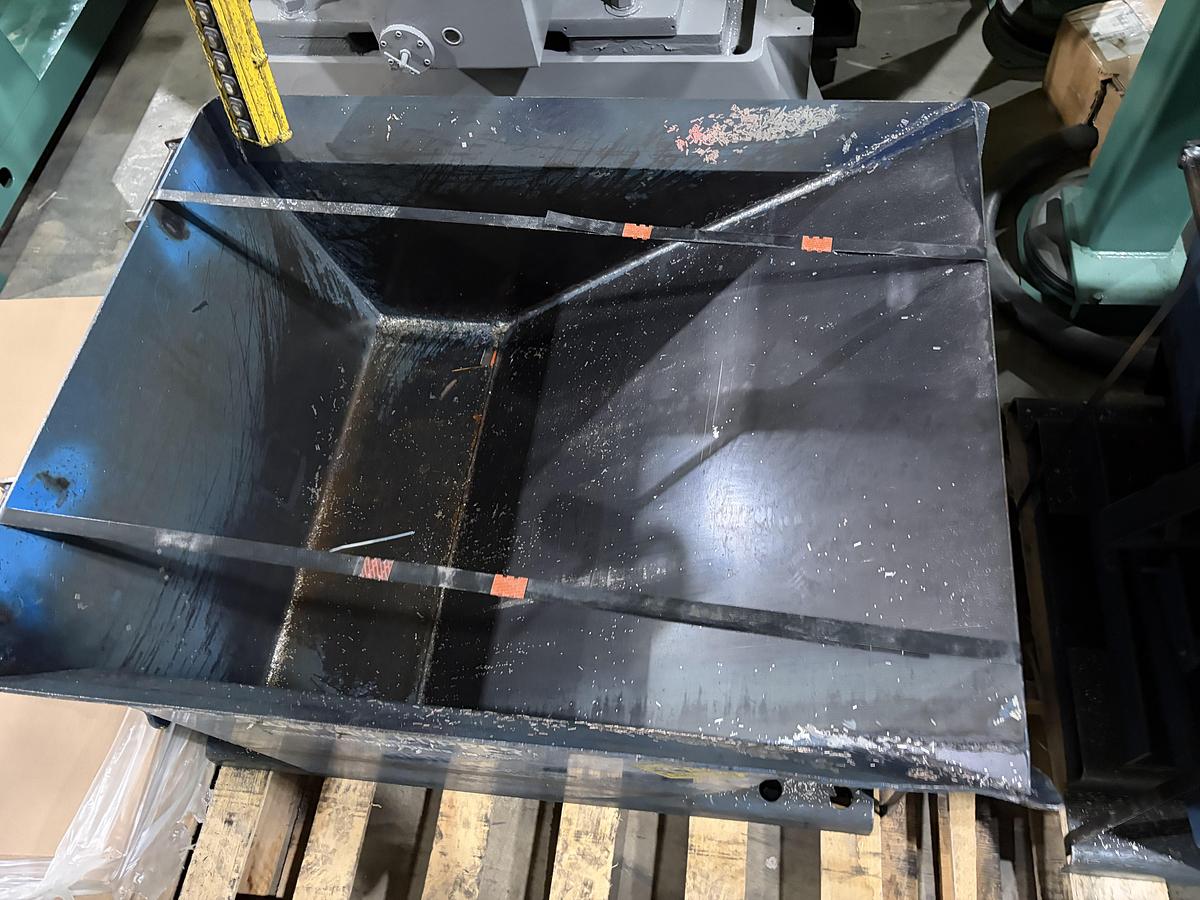 Used WRIGHT  DUMPING HOPPER