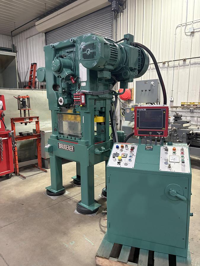 Used BRUDERER BSTA 30II *