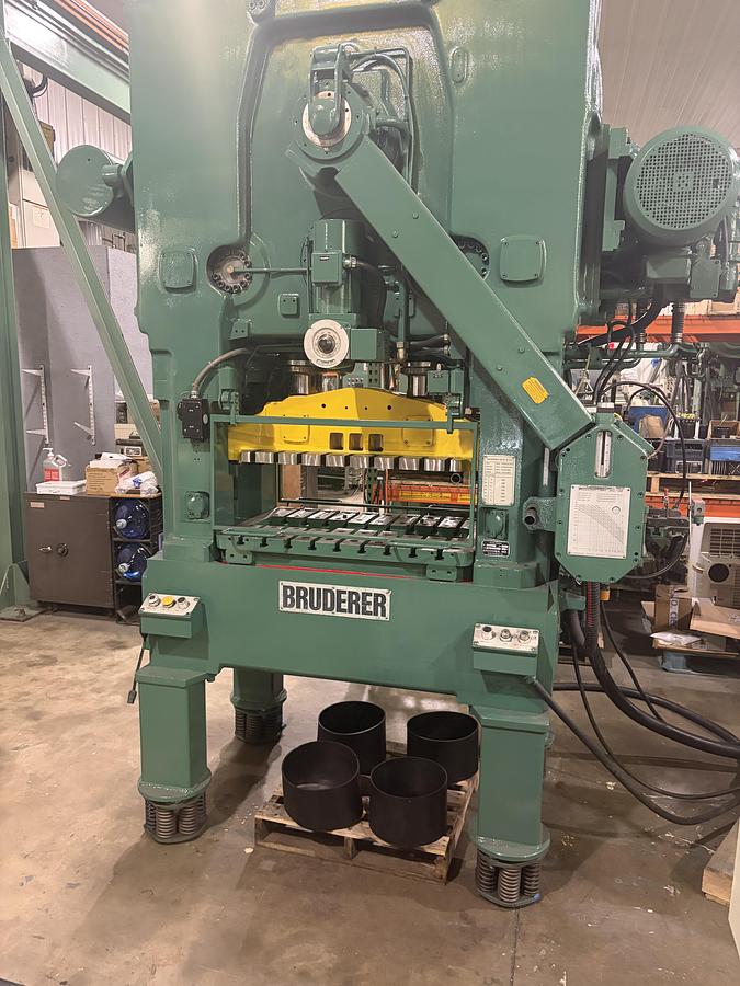 Used BRUDERER BSTA 60HL *