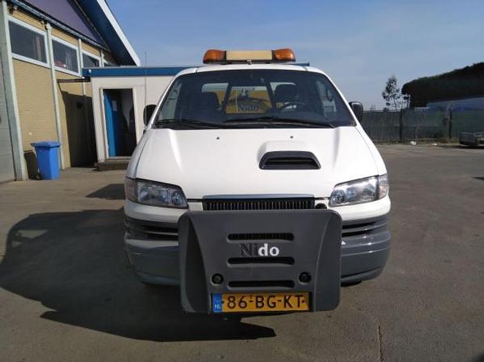 Gebruikt 2005 Hyundai H 200 pickup with spreader Nido stratos B08-15VALN