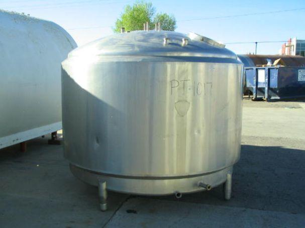 Used 1200 GALLON PROCESSOR TANK.  CP SERIAL 11094