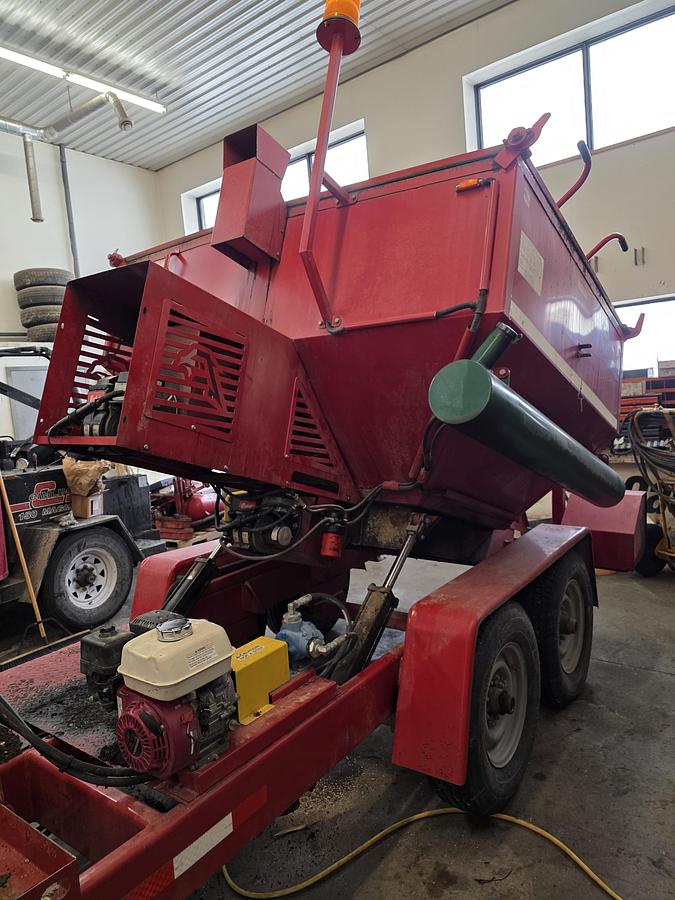 Used 2018 Falcon 4 Ton Asphalt Hotbox Trailer