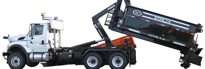 STPH Hook Mounted Patch Truck – Oil Jacketed, Auger Discharge