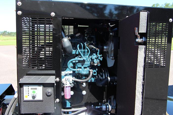 OJK-V Oil Jacketed Crack Sealer Vertical