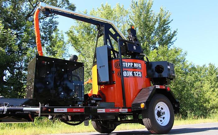 OJK-V Oil Jacketed Crack Sealer Vertical