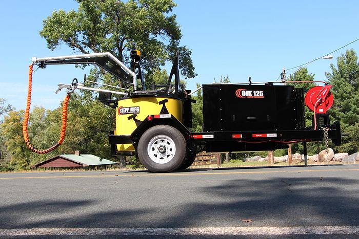 OJK-V Oil Jacketed Crack Sealer Vertical