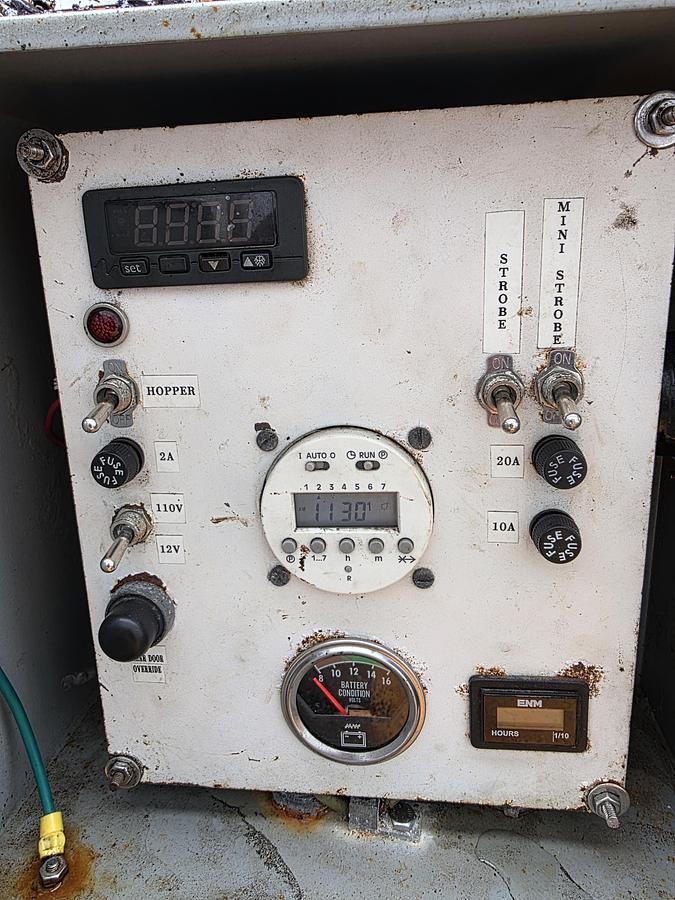 Used 2015 Spaulding Mfg 4 Ton Asphalt Hotbox