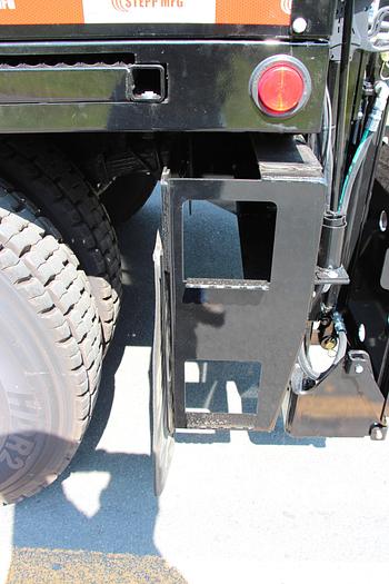 STPH Chassis Mounted Patch Truck – Oil Jacketed, Auger Delivery