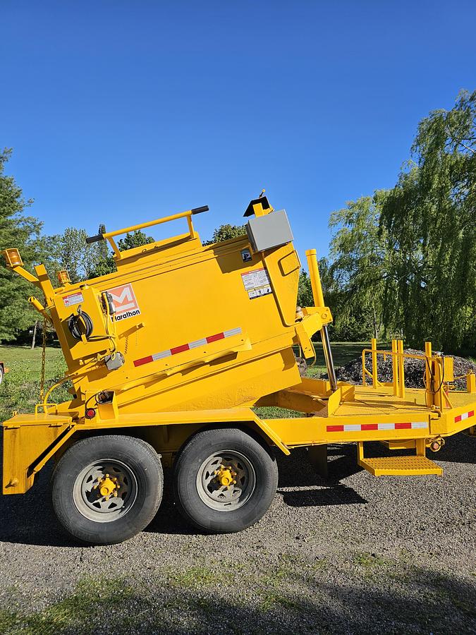 Used 2012 Marathon Equipment HMT8000 4 Ton Asphalt Hotbox