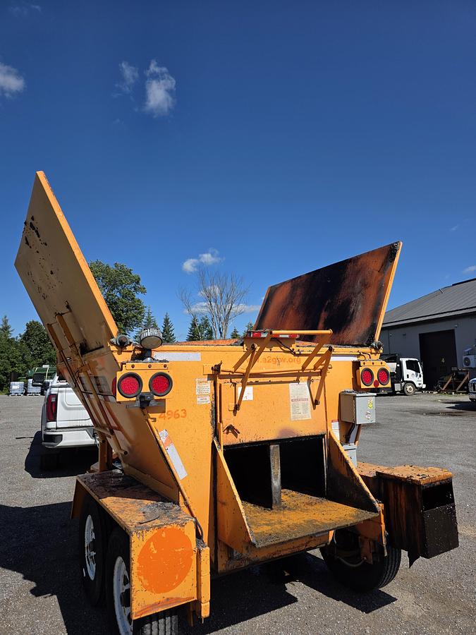 Used 2014 Spaulding Mfg 4 Ton Asphalt Hotbox