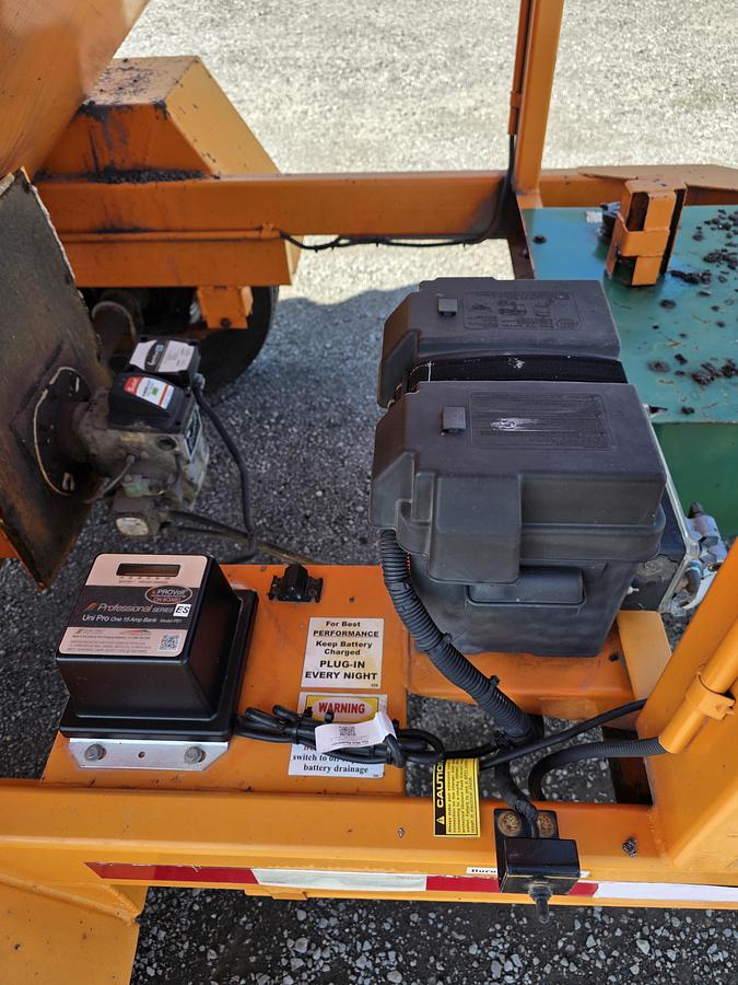 Used 2014 Spaulding Mfg 4 Ton Asphalt Hotbox
