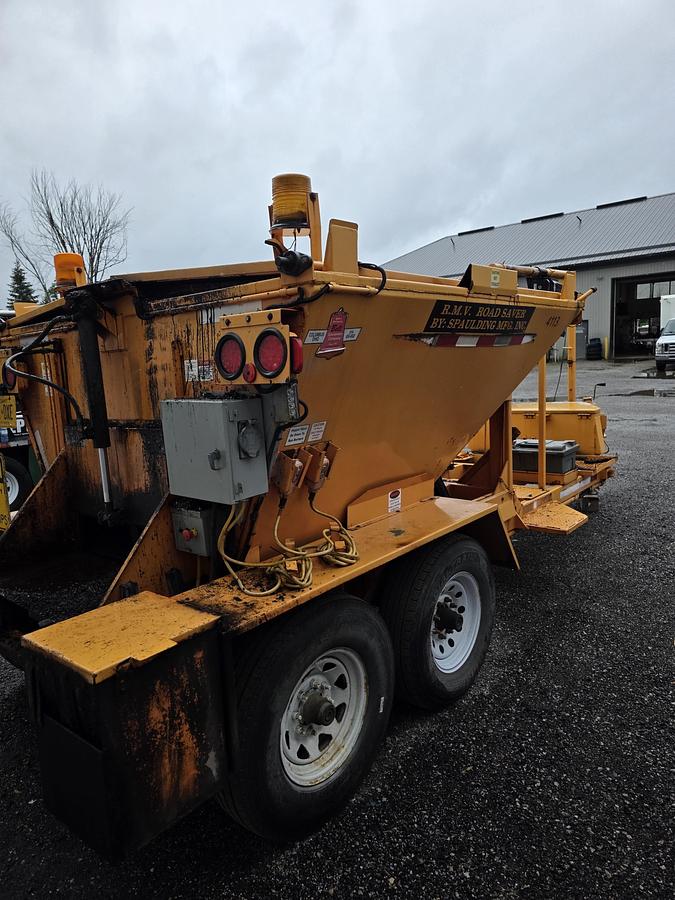 Used 2015 Spaulding Mfg 4 Ton Asphalt Hotbox