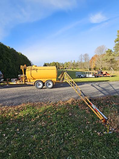 Used 1998 Batts Inc. De-Icer Trailer Tanker