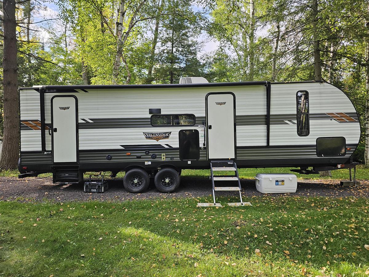 Used 2020 Forest River Wildwood 26 DBUD Travel Trailer