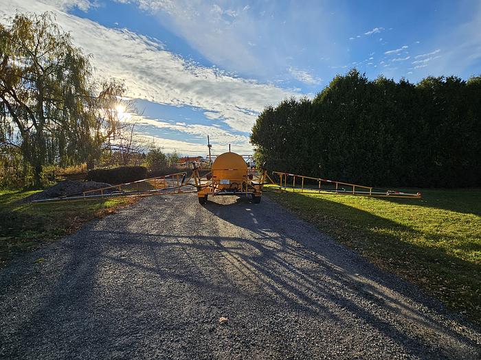 Used 1998 Batts Inc. De-Icer Trailer Tanker