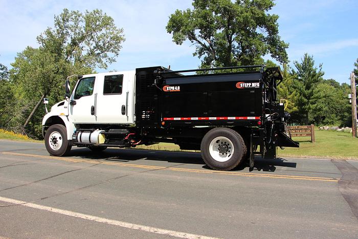 STPH Chassis Mounted Patch Truck – Oil Jacketed, Auger Delivery