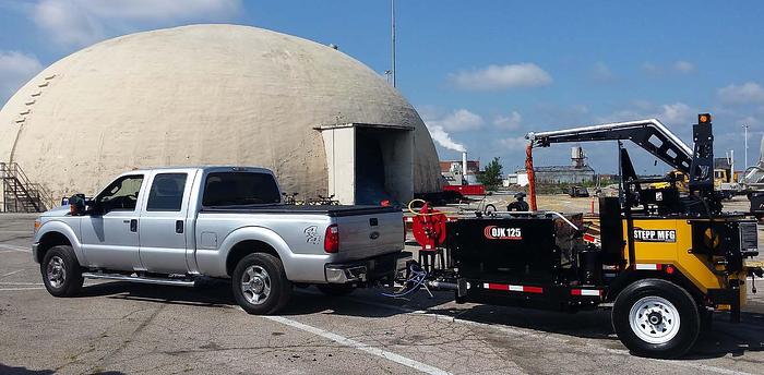 OJK-V Oil Jacketed Crack Sealer Vertical