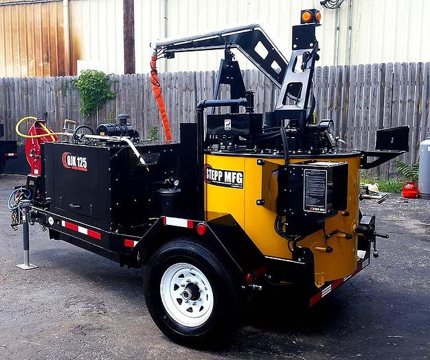 OJK-V Oil Jacketed Crack Sealer Vertical