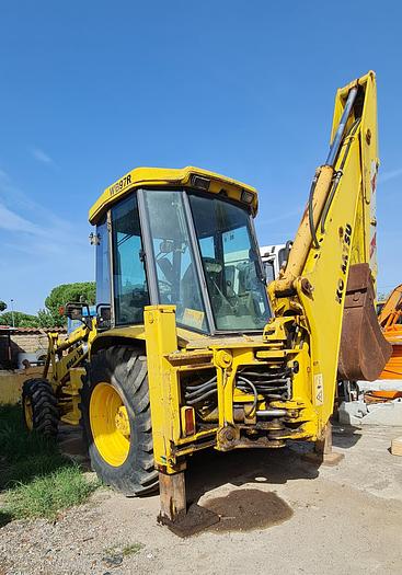 Usato 1996 Terna gommata Komatsu WB 97 R