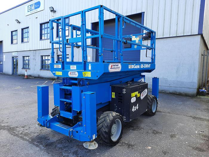 Used 2017 Genie GS3369RT
