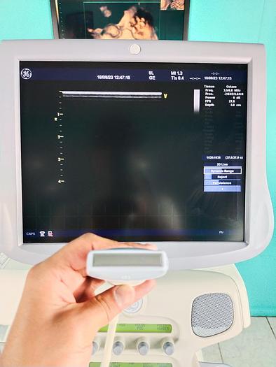 Gebraucht GE Vivid 7 Ultraschallgerät mit Konvex ,Linear ,Sektor Sonde