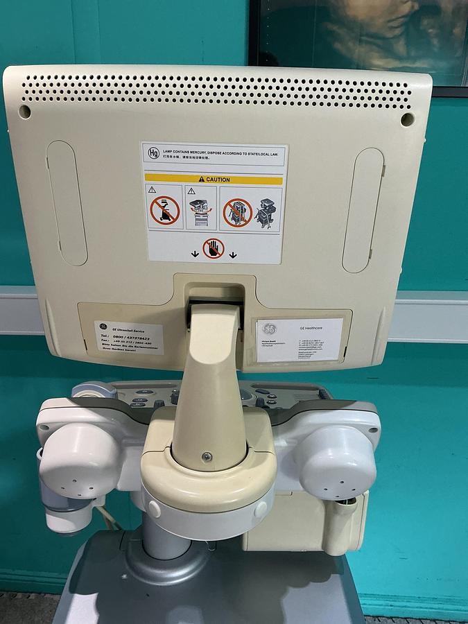 Gebraucht GE Logiq P5 Ultraschallgerät mit zwei Sonden